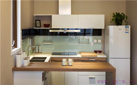 如何在家中打造高颜值厨房    高级设计手法巧换新装